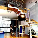 My Universe Mezzanine Teczowe Wzgorze Wisla